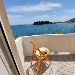 https://apartman-darija-preko.hotelinzadar.com
